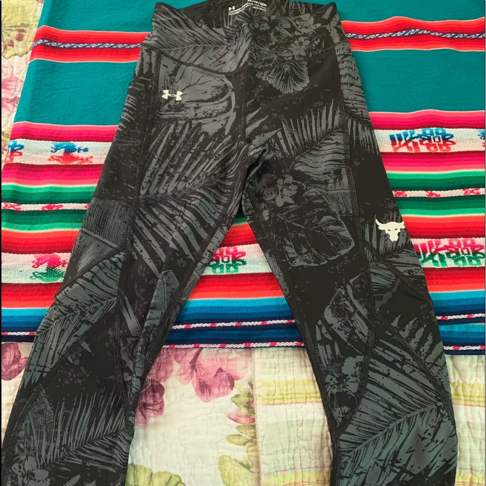 W Project Rock Ankle Legging